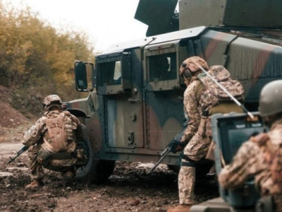 Бійці «Азову» звільнили частину Нью-Йорка і деблокували з оточення українських воїнів