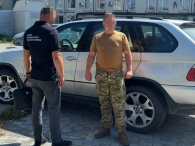 На Волині за рішенням суду три автомобілі передали на потреби військових