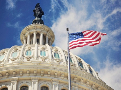 Білий дім “врятував” $5,8 млрд для України – ЗМІ