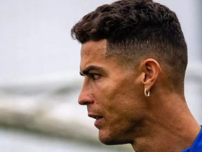 Кріштіану Роналду відмовлявся знімати сережки на тренуваннях Еріка Тен Хага