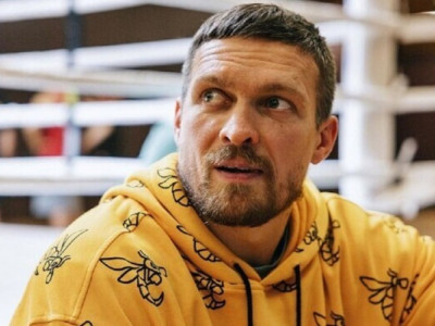Олександр Усик емоційно висловився про інцидент в Кракові