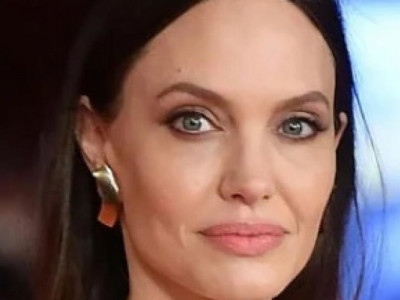 Анджеліна Джолі відмовилася від позову проти Міністерства юстиції та ФБР