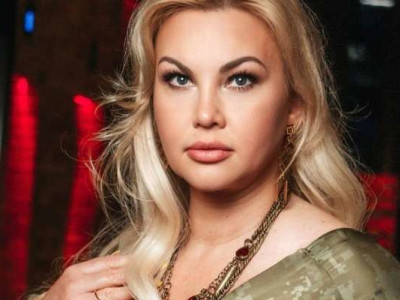 Камалія розповіла скільки пластичних операцій уже зробила