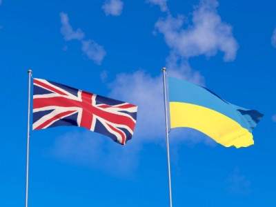 Велика Британія повідомила, як витрачаються 4,5 млрд доларів на закупівлю зброї для України