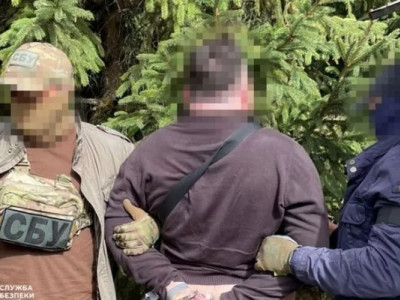 Затримано посадовців ТЦК та ЦНАПу, які заробляли на ухилянтах (фото)