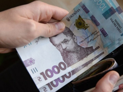 Керамісти та викладачі ПДР: які професії лідирують за зростанням зарплат в Україні?