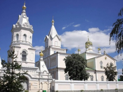 Буде в рф цар і ми об'єднаємося: як у Корецькому монастирі транслюють ворожу пропаганду