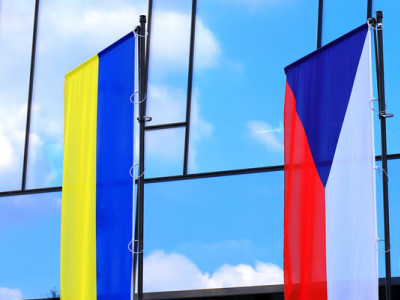 Президент Чехії дозволив кільком десяткам громадян долучитися до ЗСУ