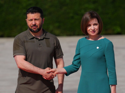 Зеленський привітав Санду з перемогою на президентських виборах Молдови