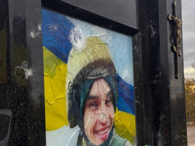10 гільз біля розстріляного пам’ятника загиблому захиснику у Кривому Розі