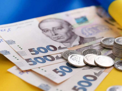 Хто з українців отримає доплату до пенсії