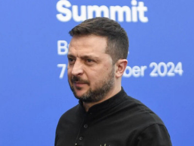Зеленський пояснив, чому не може сам просити ЄС та НАТО про введення військ до України