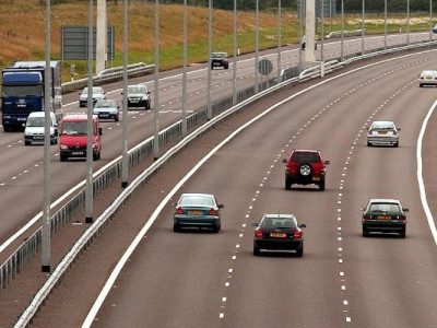 Коли в Україні можуть запровадити платні дороги та якою буде ціна?