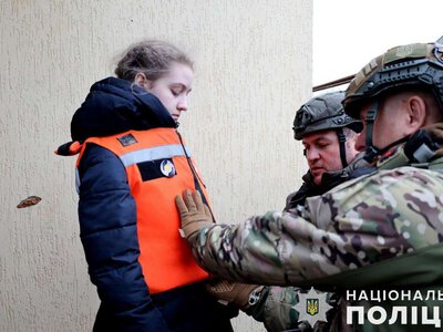Білі янголи евакуювали з Костянтинівки ще одну родину із неповнолітньою