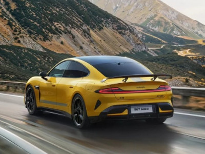 В Україні обовʼязкова автоцивілка у 2025 році подорожчає вдвічі