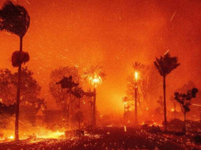 Американці побачили в пекельних пожежах знак: як він грає на користь Трампа