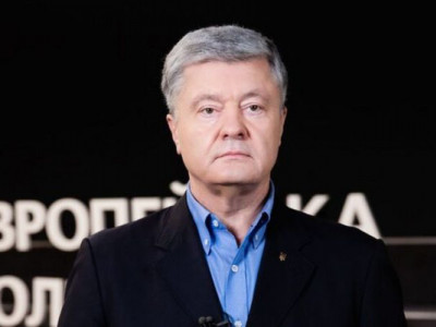 Порошенко заявив, що його знову не випустили до ЄС – Стефанчук каже, що підписував відрядження з 11 до 15 січня