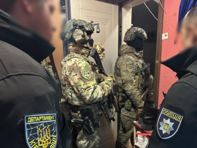Поліція проводить більше 200 обшуків у справах про незаконний перетин кордону військовозобовʼязаними
