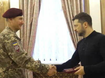 Президент нагородив орденами десантників з житомирської бригади, які на Курщині взяли у полон військового з КНДР