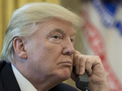 Сі Цзіньпін провів телефонну розмову із Трампом, говорили про війну в Україні