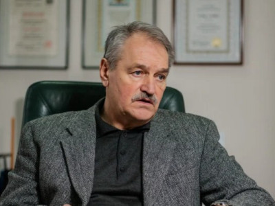 Сексизм під прикриттям науки: що не так із аксіомами щастя від психіатра Олега Чабана