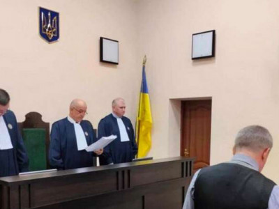 Дівчина, що потрапила під поїзд відсудила майже пів мільйона в Укрзалізниці