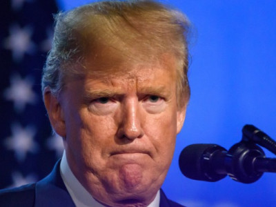 Стратегія батога та пряника. Що Трамп може вимагати від України?