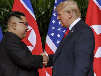 Трамп зізнався в коханні до Кім Чен Ина