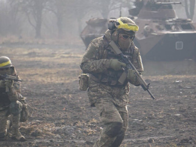 Близько 50 тисяч військових усіх родів військ буде переведено до Сухопутних військ, - ЗМІ
