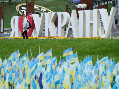 Соціологи зафіксували втому українців від війни