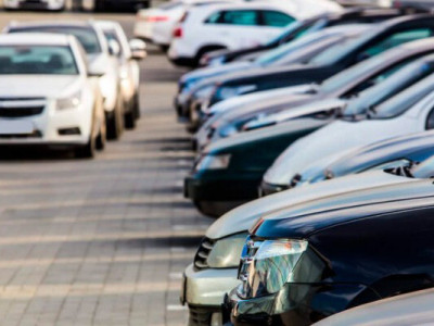 Де найдорожчі та найдешевші авто в Україні: аналіз цін на авторинку