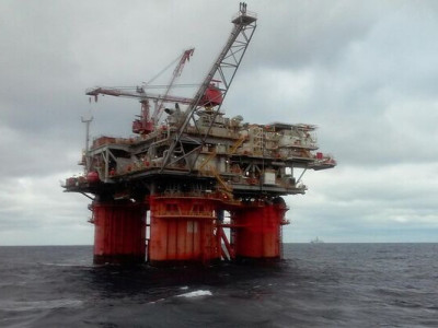 Доходи РФ від продажу нафти та газу за рік збільшились на 17% – Bloomberg