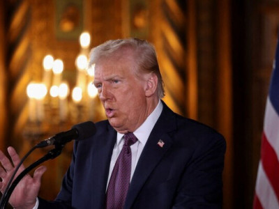 «Ми домовилися працювати разом»: Трамп заявив, що по телефону обговорив з путіним припинення війни