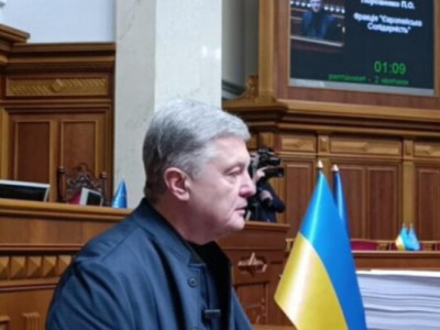 Разом з Порошенком під санкції РНБО потрапили Коломойський, Медведчук і Жеваго