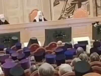 За царство Боже замість путінізму Кирило ось як вичитав священника (відео)