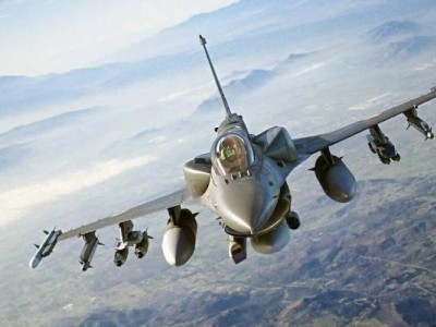 Україна влітку збила свій F-16 через відсутність системи свій-чужий на Patriot, - The Wall Street Journal