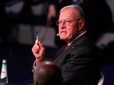 Мир за допомогою сили:  Келлог взяв 180 днів, щоб досягти перемовин між Україною та рф