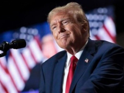 “Його рейтинг схвалення становить 4%”. Трамп звинуватив Зеленського у розв’язуванні війни