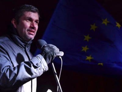 В Угорщині депутат зірвав виступ Орбана його ж промовою