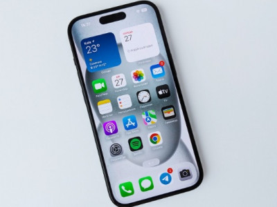 Новий iPhone: легший, швидший, дорожчий - фото макетів уже в мережі