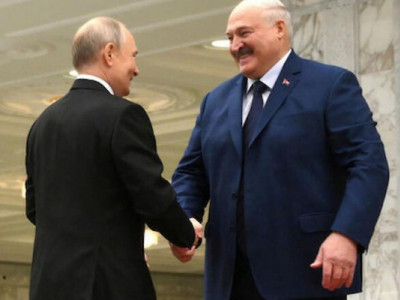Лукашенко порозмірковував, коли Білорусь увійде до складу росії