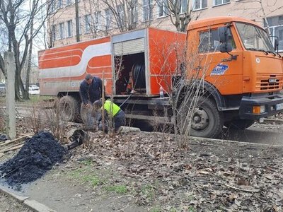 Сумки, іграшки, самокат. Комунальники Кропивницького показали «скарби» з каналізації