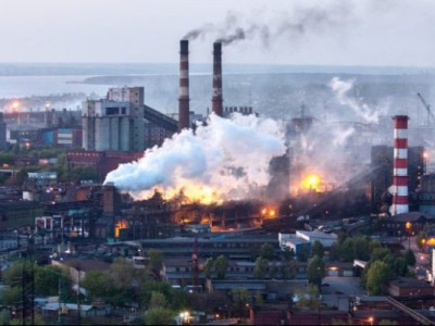 Чим забруднене атмосферне повітря в Україні?