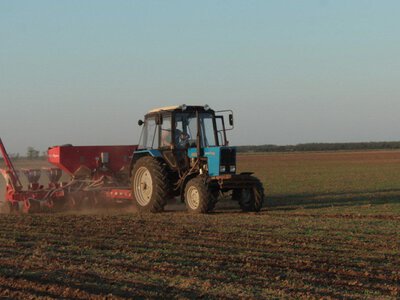 Аграрії на окупованій Херсонщині сіють ярові у сухий ґрунт