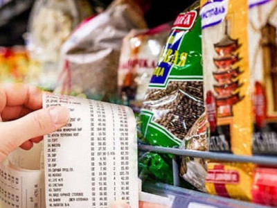 На що українці витрачають найбільше грошей? Дані, які здивують!