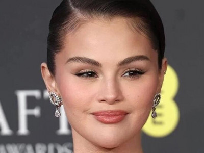 Селена Гомес та Бенні Бланко розповіли про курйози своїх заручин