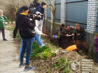 Екологи Одещини перевіряють, чи потрапляють у Чорне море каналізаційні стоки