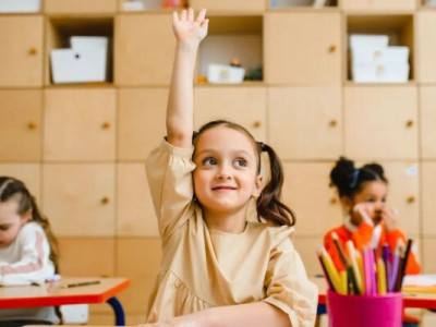 Літні канікули 2025: коли початок, скільки триватимуть, що відомо