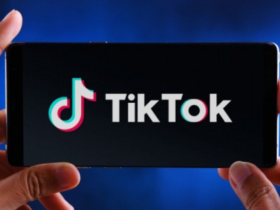 Мати оштрафували за відео доньки в TikTok: що сталося?