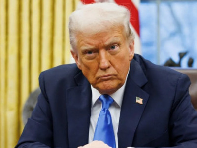 NYT: Адміністрація Трампа не обговорює питання нового пакета допомоги Україні